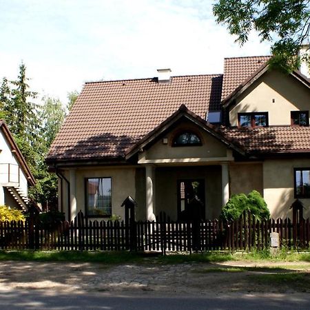 Piernikowy Dworek Lubicz Zewnętrze zdjęcie